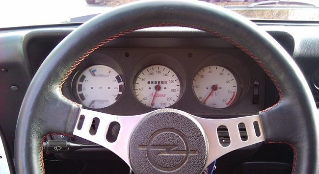 Opel Ascona A Tacho